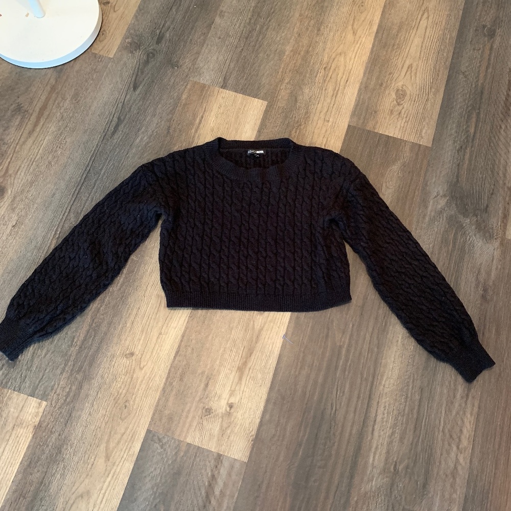 Fashion Nova crop cabled tight cuffed sweater. Worn a few times